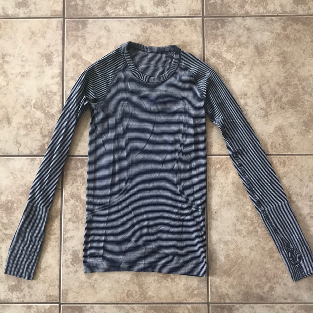 lululemon SWIFTLY LONG SLEEVE size 4